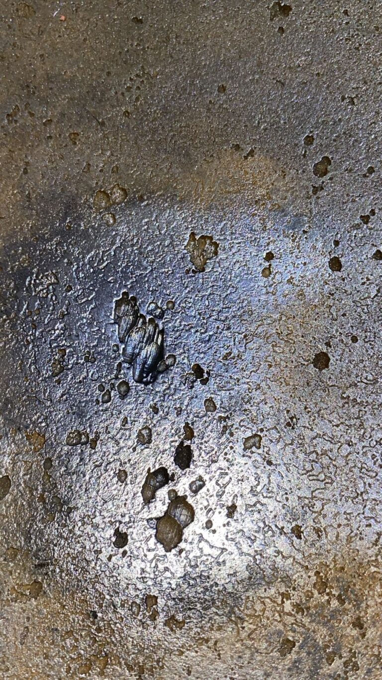 Tanque de almacenamiento dañado